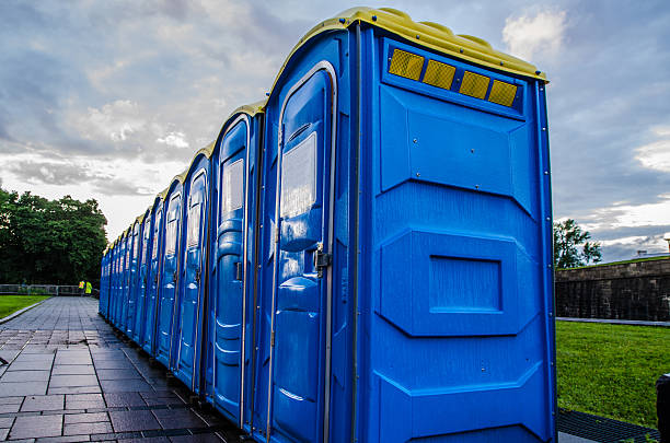 Best Temporary restroom rental  in Falcon Heights, MN